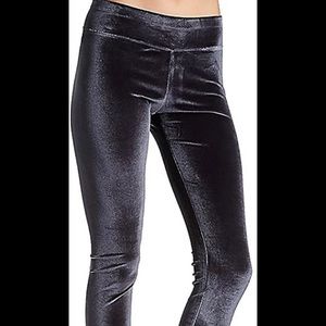 (2/$20) Crushed velvet leggings